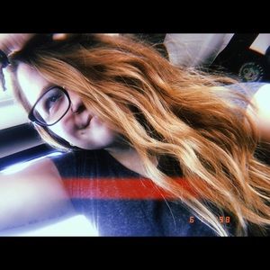 Meet your Posher, Alyssa